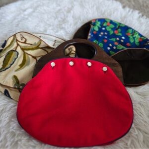Vintage Red Bermuda Handbag with Wooden Handles. Multiple covers available.